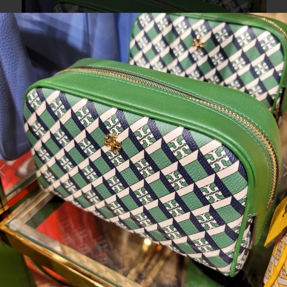 Tory Burch Handbags - Tory Burch Wristlet